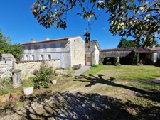 Maison à vendre 7 pièces proche de SAINT HILAIRE DE VILLEFRANCHE (17)
