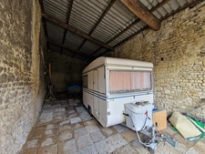 GARAGE à vendre TONNAY BOUTONNE (17) 55 m².