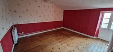 Dpt Charente Maritime (17), à vendre TONNAY BOUTONNE maison P6 de 146 m² - Terrain de 515,00 m² 