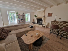Maison à vendre 6 pièces proche de SURGERES (17)- 160 m² habitables- jardin- garage- dépendances