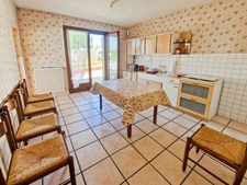 Maison à vendre 4 pièces TONNAY BOUTONNE (17)- Plain-pied- Jardin- Garage