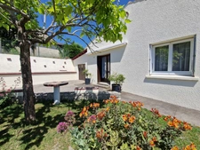 Maison à vendre 4 pièces TONNAY BOUTONNE (17)- Plain-pied- Jardin- Garage