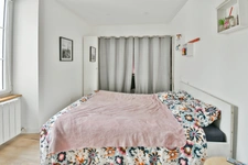 Maison à vendre 9 pièces TONNAY BOUTONNE(17)-240 m² habitables, 9 piéces- jardin-garage