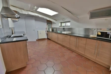 Dpt Charente Maritime (17), à vendre proche de SAINT SAVINIEN maison P8 de 290 m² - Terrain de 14 750,00 m² 