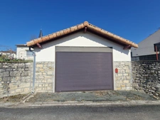 Maison à vendre 4 pièces TONNAY BOUTONNE (17)- Plain-pied- Jardin- Garage