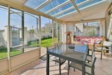 Maison à vendre 3 pièces SAINT - LOUP (17)- Piscine - Garage - Jardin