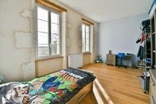 Propriete à vendre 7 pièces- 227 m² habitables - proche de SAINT JEAN D'ANGELY(17) 2 100 m² de terrain.