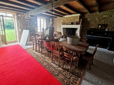 Propriete à vendre 9 pièces proche de LUSSANT (17)