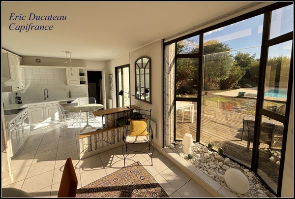Maison à vendre 5 pièces, calme, piscine, 