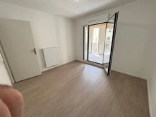 Appartement à louer 2 pièces BORDEAUX (33), neuf, place de parking, terrasse 16m²