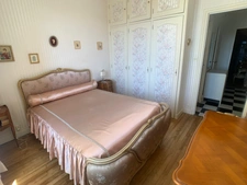 Appartement hyper centre Montluçon T5, 3 chambres, avec cave et parking couvert privé