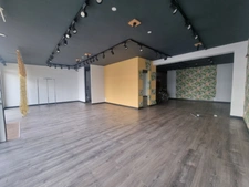 Local commercial 85m2 centre ville SAINT PIERRE D'OLERON (17)