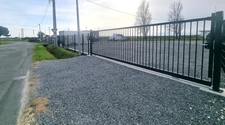 A LOUER, Terrain professionnel 933 m² – Emplacement n°1 – Entrée Île d’Oléron (17)