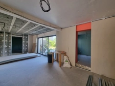 A LOUER local commercial 112m2 avec patio, Aytré - La Rochelle, Dpt Charente Maritime (17)