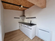 Local d’activité à louer avec parking clos – Saint vivien, La Rochelle (17)