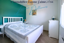 Opportunité : Magnifique Grange Transformée en 4 Gîtes (possibilité 5) avec Hangar, places de stationnement privatifs et terrain constructible