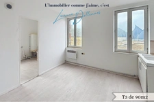 Immeuble de rapport de 283m2 loué à vendre LE CATEAU CAMBRESIS (59) proche du centre