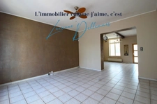 Large 5-bedroom family home (possibility of more), with garden and garage in Raismes, Vicoigne district, 167m2
