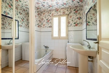 En exclusivité par Laëtitia JULLIEN – Marseille 11e – Saint-Menet – Propriété T4 de près de 150 m² habitables avec studio indépendant, piscine et jardin arboré de plus de 1 500 m²