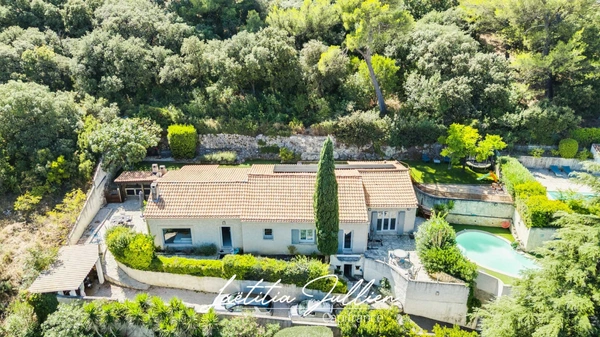 La Penne-sur-Huveaune – Maison T5 de plain-pied 155 m² – Piscine – Vue dégagée – Sans vis-à-vis