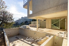 Dpt Bouches du Rhône (13), for sale MARSEILLE 8TH DISTRICT Exceptional modern villa to complete T5 of 250m² - Land of 700m² Panoramic view - Carré d'OR district - Haut de Périer