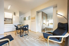 EXCLUSIVE – Renovated one-bedroom apartment with terrace and parking – Very quiet location, 5-minute walk to the beach – Carré d'Or area of Les Lecques