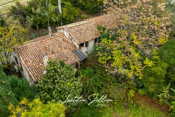 BAISSE DE PRIX En exclusivité – Propriété ancienne avec travaux de reconstruction à prévoir – Aubagne / secteur route d'Éoures
