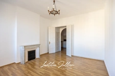Haussmannian apartment, 184.77 m² – 7 rooms – Entire landing – Marseille 8th arrondissement - PERIER