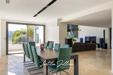 Californian-style villa with 5 bedrooms + separate 2-bedroom apartment and swimming pool – Les Accates, Marseille 11th arrondissement