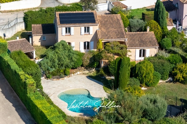 MARSEILLE 12e | VILLA T5 DE 165 m² EN POSITION DOMINANTE – VUE DÉGAGÉE, VUE MER ET PISCINE