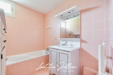 En exclusivité par Laëtitia JULLIEN – Marseille 10ème – Les Collines – T4 traversant de 83,83 m² avec balcon et loggia au pied du Parc des Bruyères