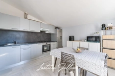EXCLUSIVITÉ — LES CAMOINS — MAISON DE VILLAGE T5 DE 93 M² EN TRIPLEX, SANS TRAVAUX, AVEC POTENTIEL DE DIVISION