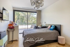 Californian-style villa with 5 bedrooms + separate 2-bedroom apartment and swimming pool – Les Accates, Marseille 11th arrondissement