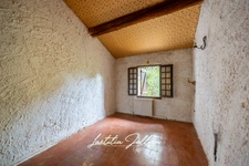 Exclusive listing – Old property requiring reconstruction – Aubagne / Éoures road area