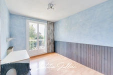 En exclusivité par Laëtitia JULLIEN – Marseille 10ème – Les Collines – T4 traversant de 83,83 m² avec balcon et loggia au pied du Parc des Bruyères