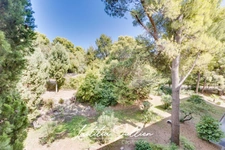 En exclusivité par Laëtitia JULLIEN – Marseille 10ème – Les Collines – T4 traversant de 83,83 m² avec balcon et loggia au pied du Parc des Bruyères