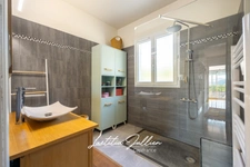 Exclusive listing – 4-bedroom villa of 126 m² with swimming pool and panoramic views – Allauch (Les Côtes Rôties - Logis Neuf)