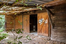 Exclusive listing – Old property requiring reconstruction – Aubagne / Éoures road area