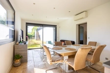 Californian-style villa with 5 bedrooms + separate 2-bedroom apartment and swimming pool – Les Accates, Marseille 11th arrondissement