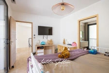 Californian-style villa with 5 bedrooms + separate 2-bedroom apartment and swimming pool – Les Accates, Marseille 11th arrondissement