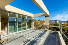 Dpt Bouches du Rhône (13), for sale MARSEILLE 8TH DISTRICT Exceptional modern villa to complete T5 of 250m² - Land of 700m² Panoramic view - Carré d'OR district - Haut de Périer