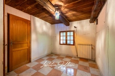 Exclusive listing – Old property requiring reconstruction – Aubagne / Éoures road area