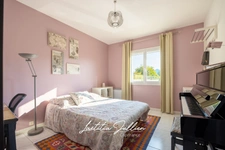 Exclusive listing – 4-bedroom villa of 126 m² with swimming pool and panoramic views – Allauch (Les Côtes Rôties - Logis Neuf)