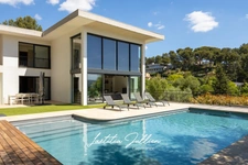 Californian-style villa with 5 bedrooms + separate 2-bedroom apartment and swimming pool – Les Accates, Marseille 11th arrondissement