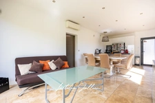 Californian-style villa with 5 bedrooms + separate 2-bedroom apartment and swimming pool – Les Accates, Marseille 11th arrondissement