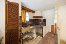 Exclusive listing – Old property requiring reconstruction – Aubagne / Éoures road area
