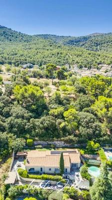 La Penne-sur-Huveaune – Maison T5 de plain-pied 155 m² – Piscine – Vue dégagée – Sans vis-à-vis