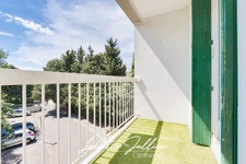 En exclusivité par Laëtitia JULLIEN – Marseille 10ème – Les Collines – T4 traversant de 83,83 m² avec balcon et loggia au pied du Parc des Bruyères