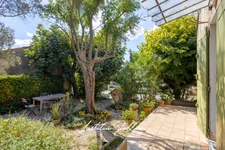 Lascours – Maison de village T4 avec jardin, terrasse et stationnement