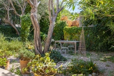 Lascours – Maison de village T4 avec jardin, terrasse et stationnement